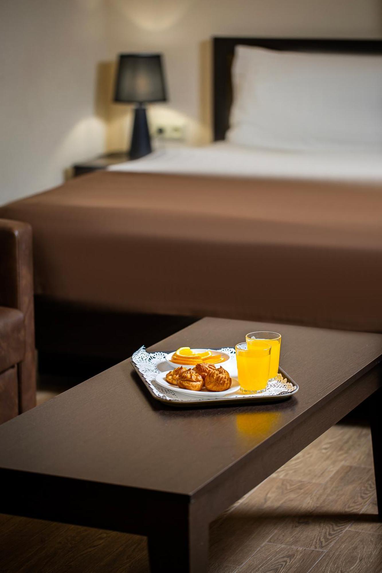 Boutique Living Hotel Erivan Exterior foto