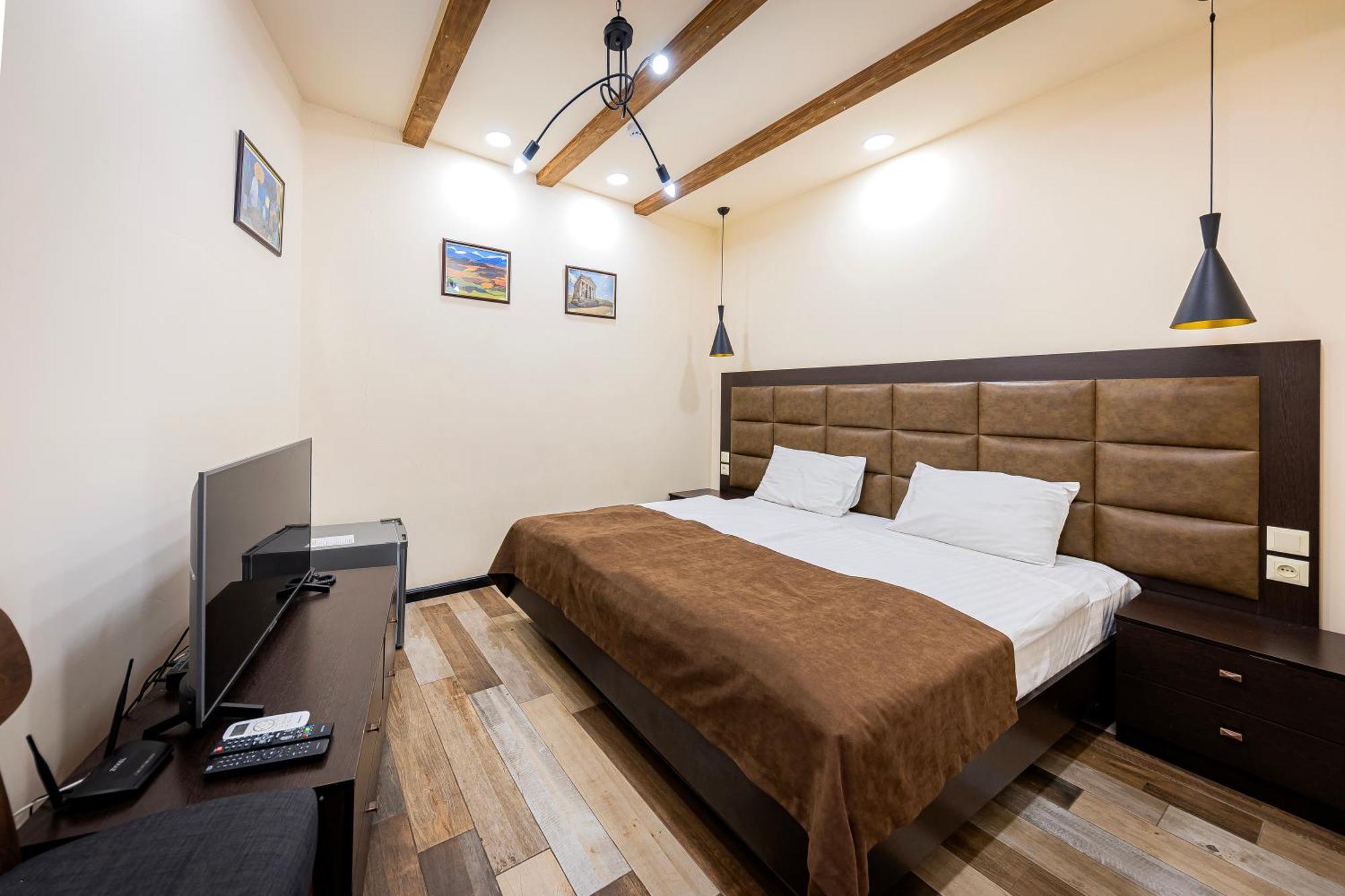 Boutique Living Hotel Erivan Exterior foto