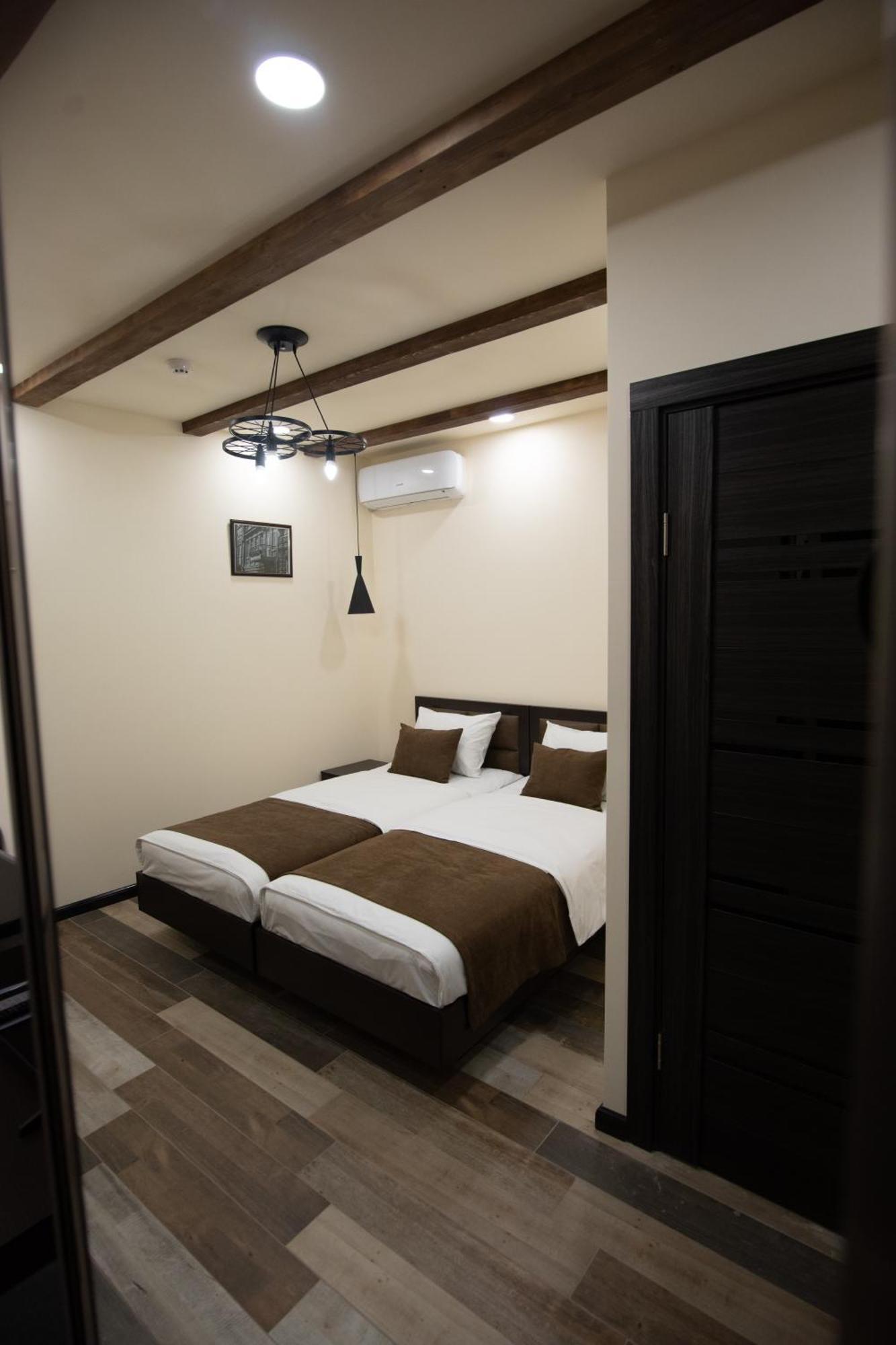 Boutique Living Hotel Erivan Exterior foto
