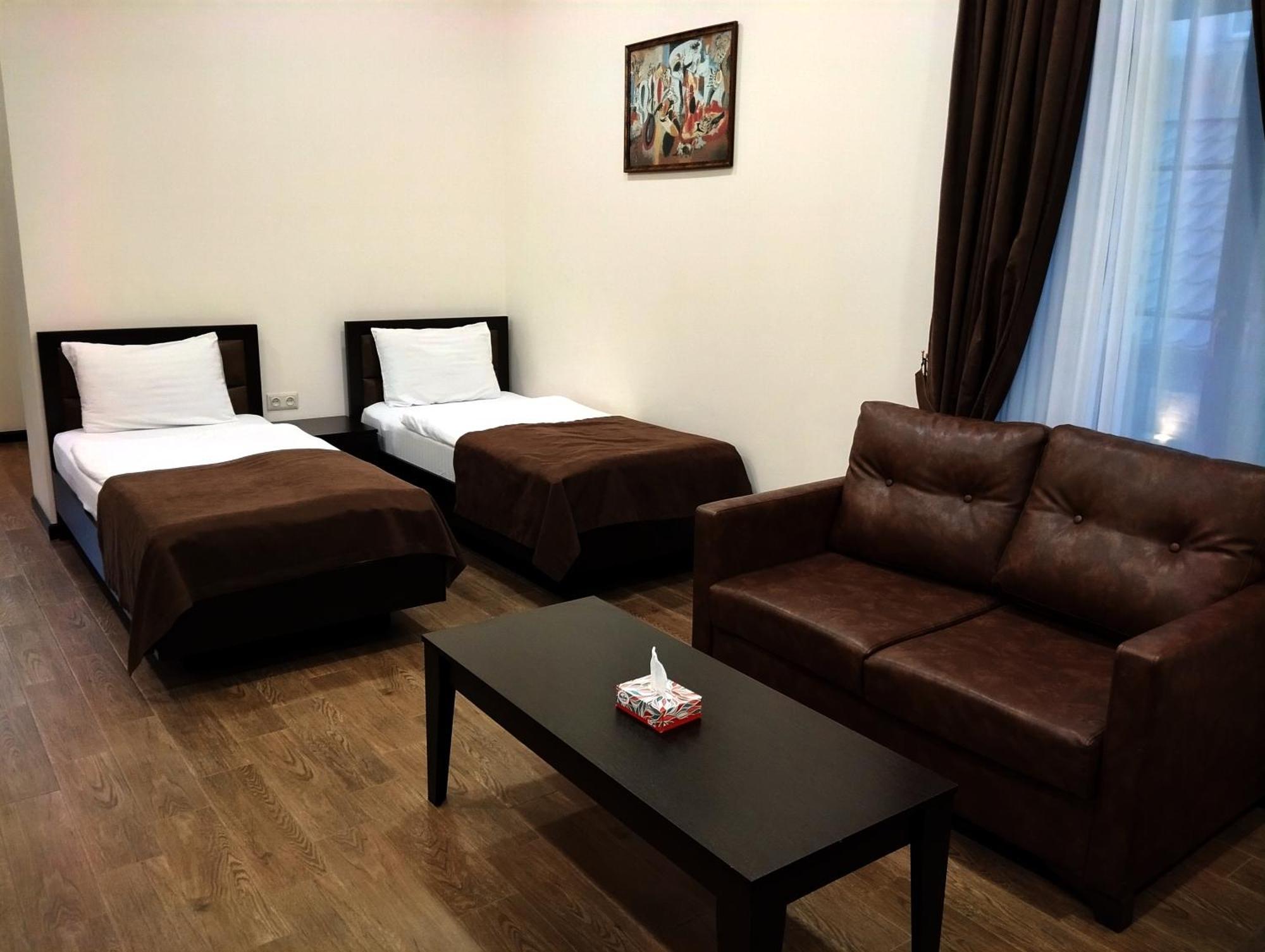 Boutique Living Hotel Erivan Exterior foto