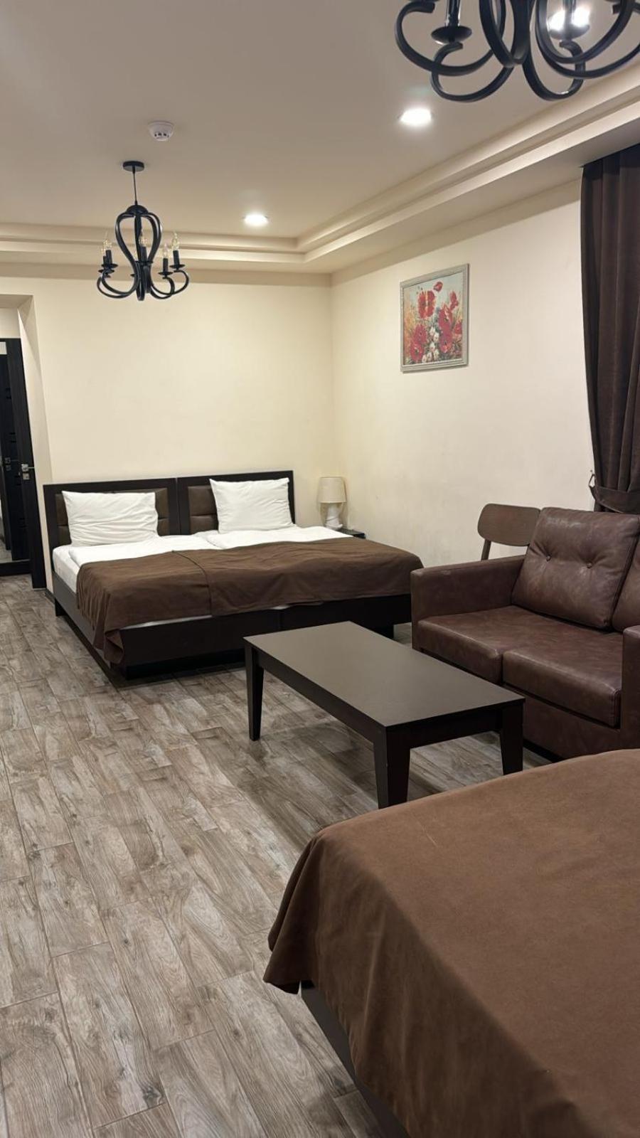 Boutique Living Hotel Erivan Exterior foto