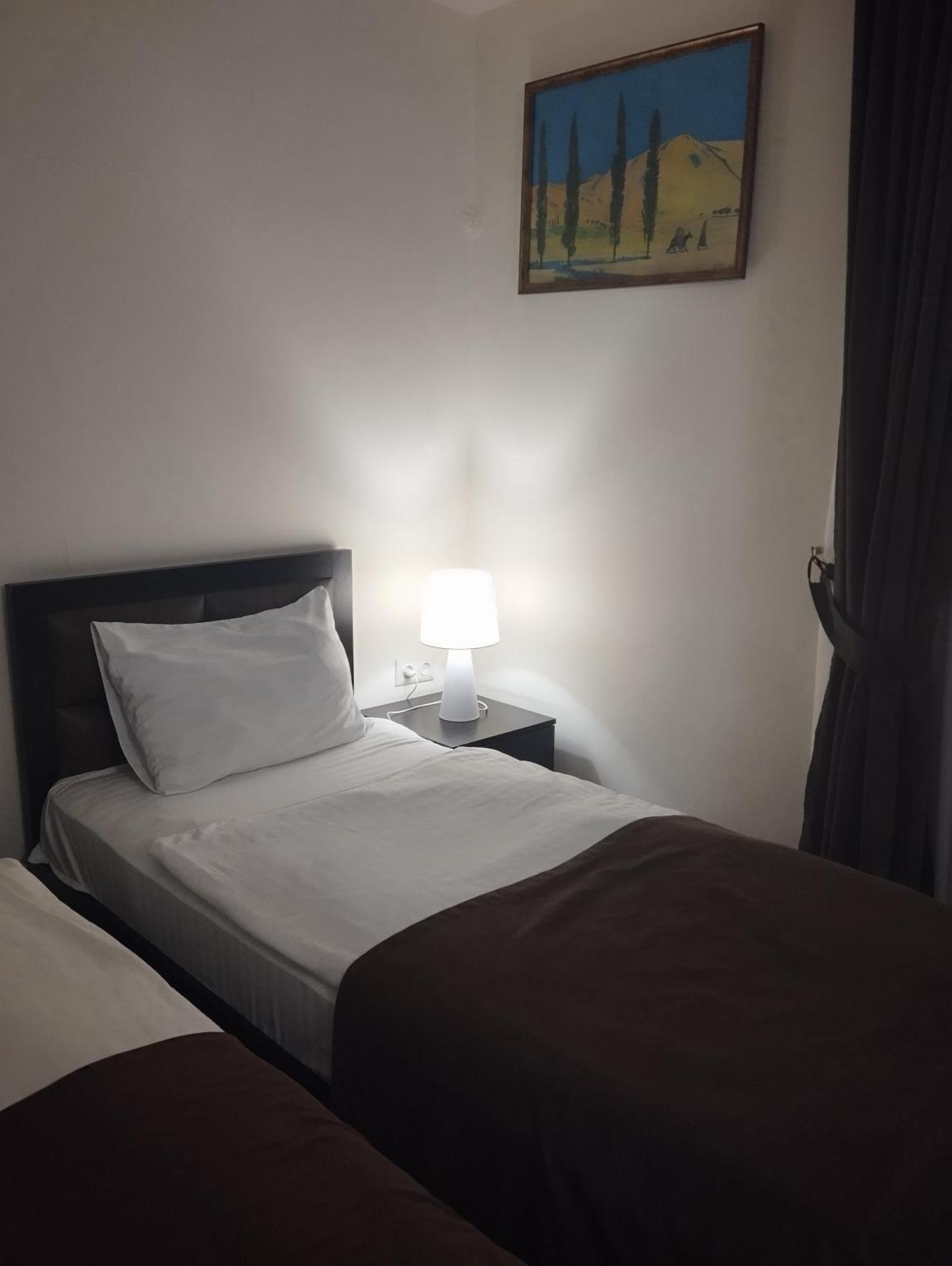 Boutique Living Hotel Erivan Exterior foto