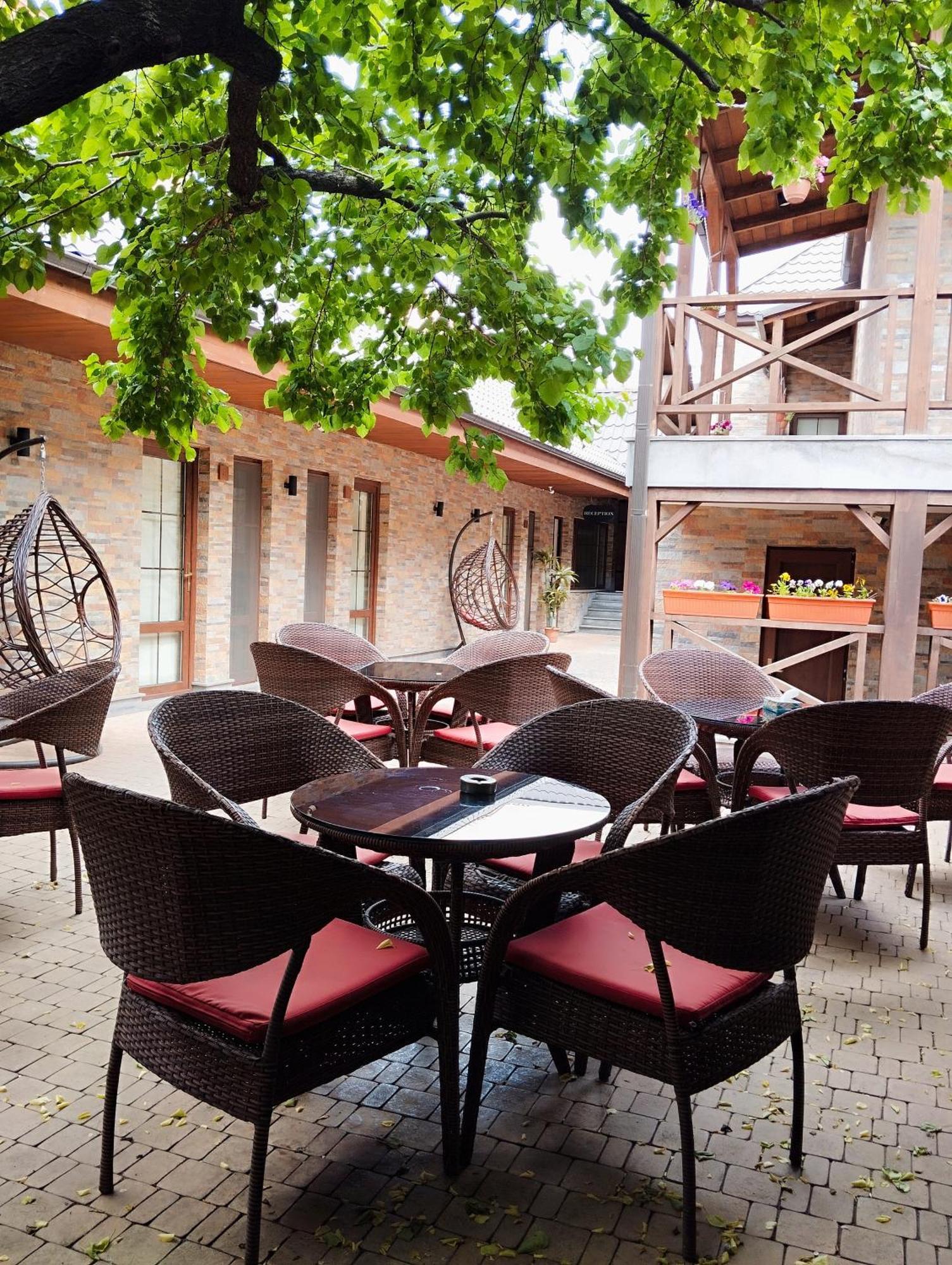 Boutique Living Hotel Erivan Exterior foto